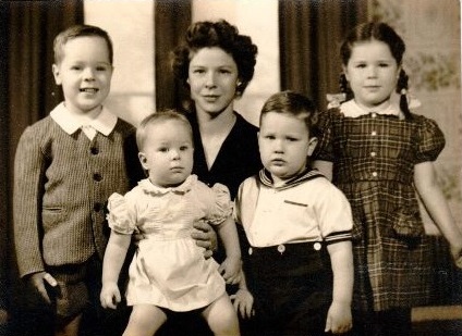 The Biggins Family in Lake Bluff