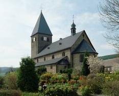 St. Hippolytus Church, Helden